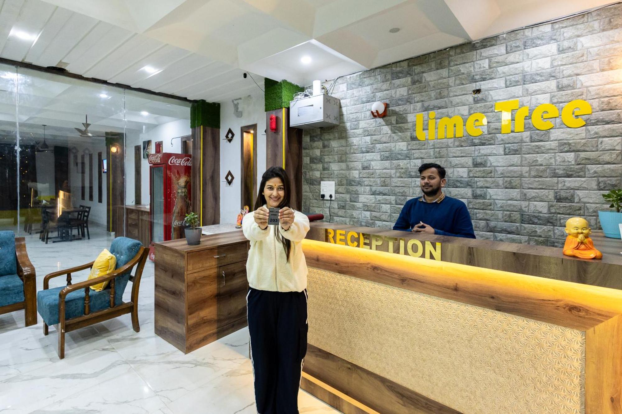 Lime Tree Hotel And Banquet Vrindāvan エクステリア 写真
