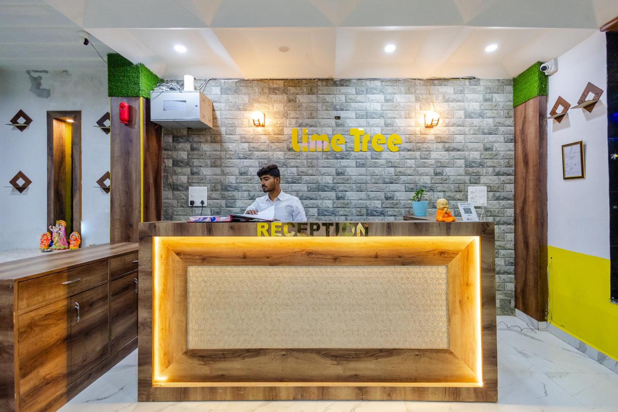 Lime Tree Hotel And Banquet Vrindāvan エクステリア 写真